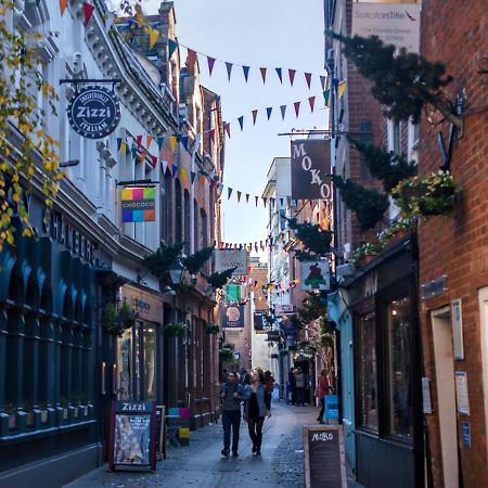 Half Price Offer - Exeter City Apartment Екстер'єр фото