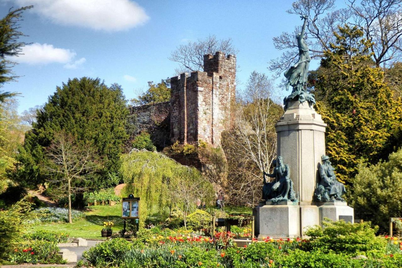Half Price Offer - Exeter City Apartment Екстер'єр фото